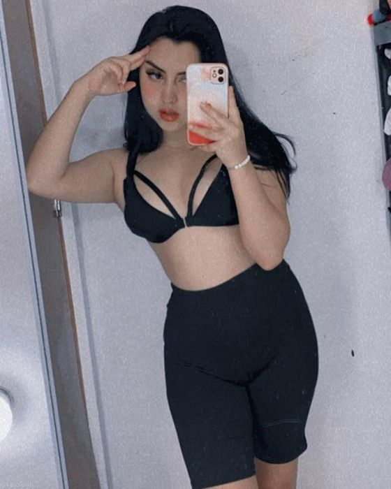 Кто же выбирает секс-игрушки для идеальной ночи с ночной бабочкой?